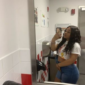 Meet your Posher, Jasmine